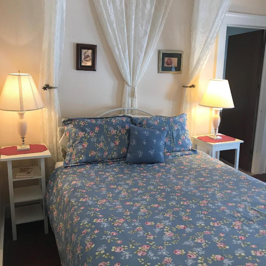 Inn At Starlight Lake & Restaurant Esterno foto