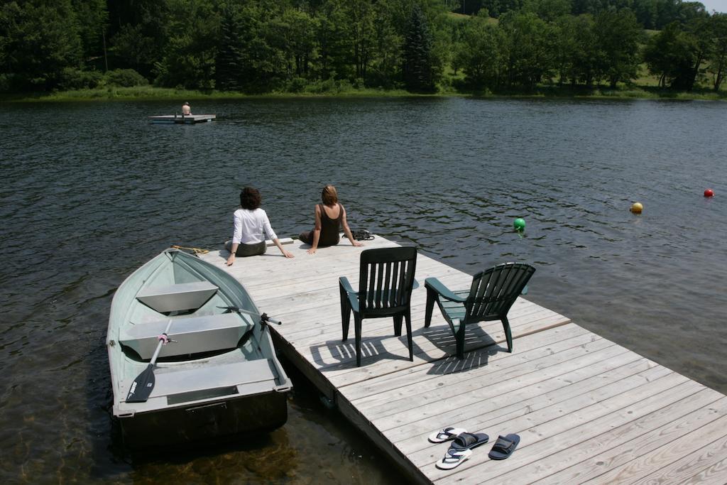 Inn At Starlight Lake & Restaurant Esterno foto