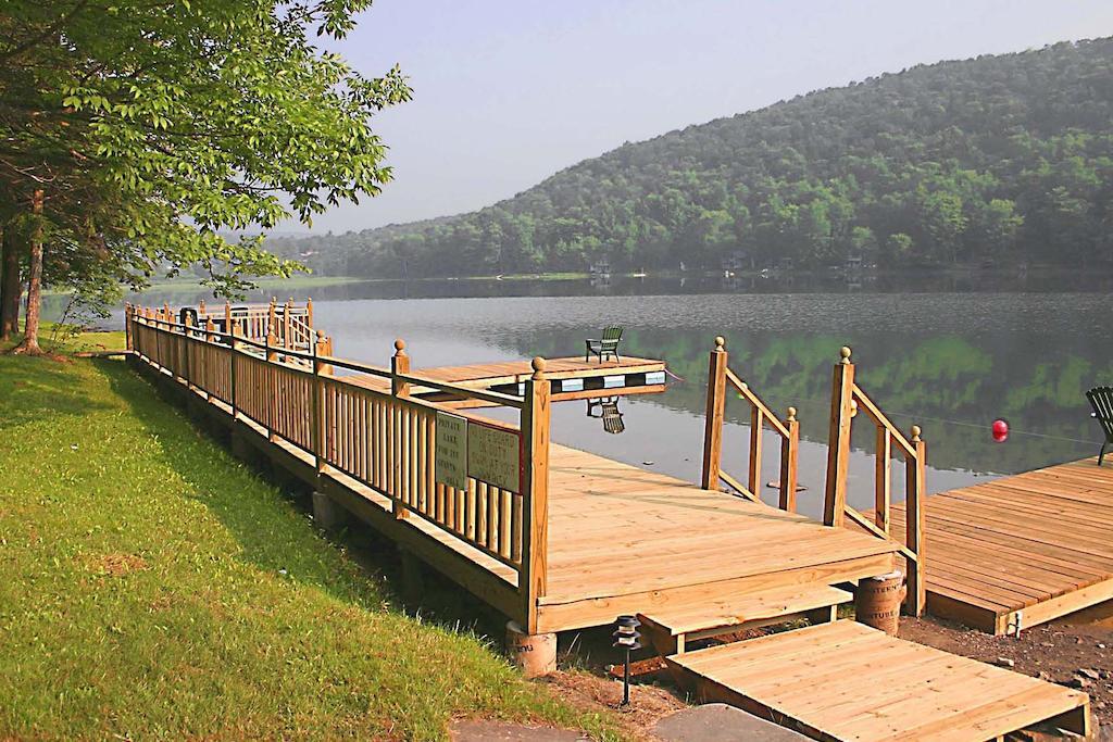 Inn At Starlight Lake & Restaurant Esterno foto
